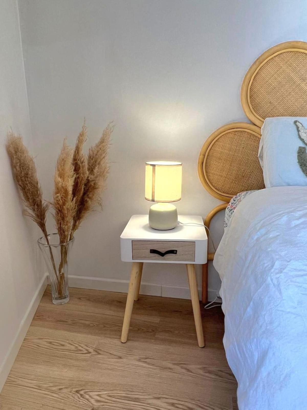 Appartement Elegant Et Lumineux Romainville Esterno foto