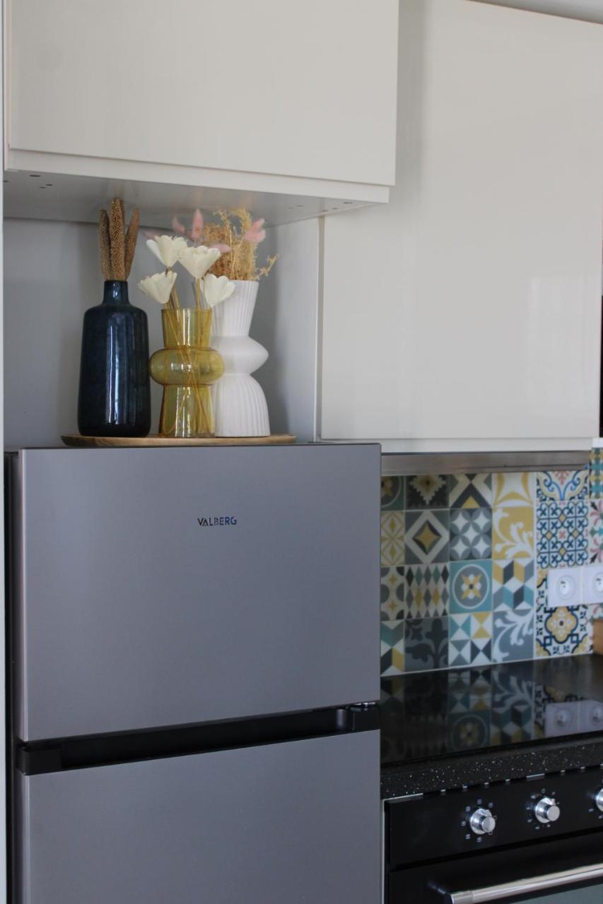 Appartement Elegant Et Lumineux Romainville Esterno foto