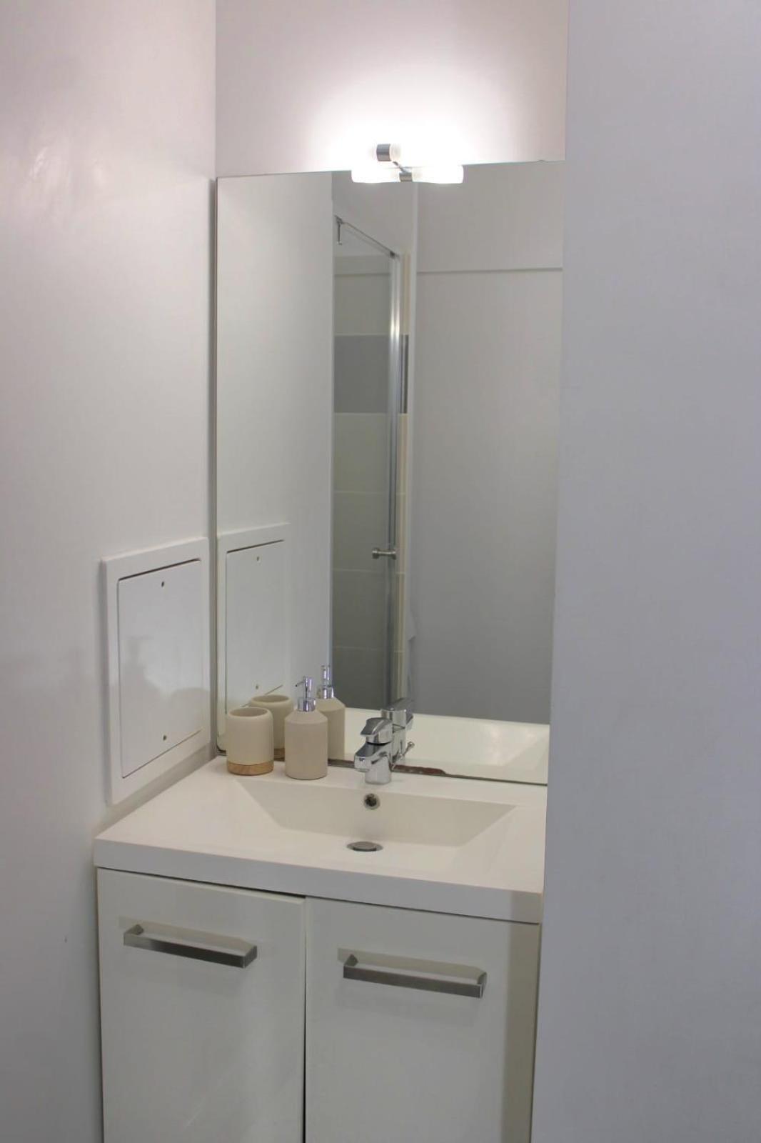 Appartement Elegant Et Lumineux Romainville Esterno foto