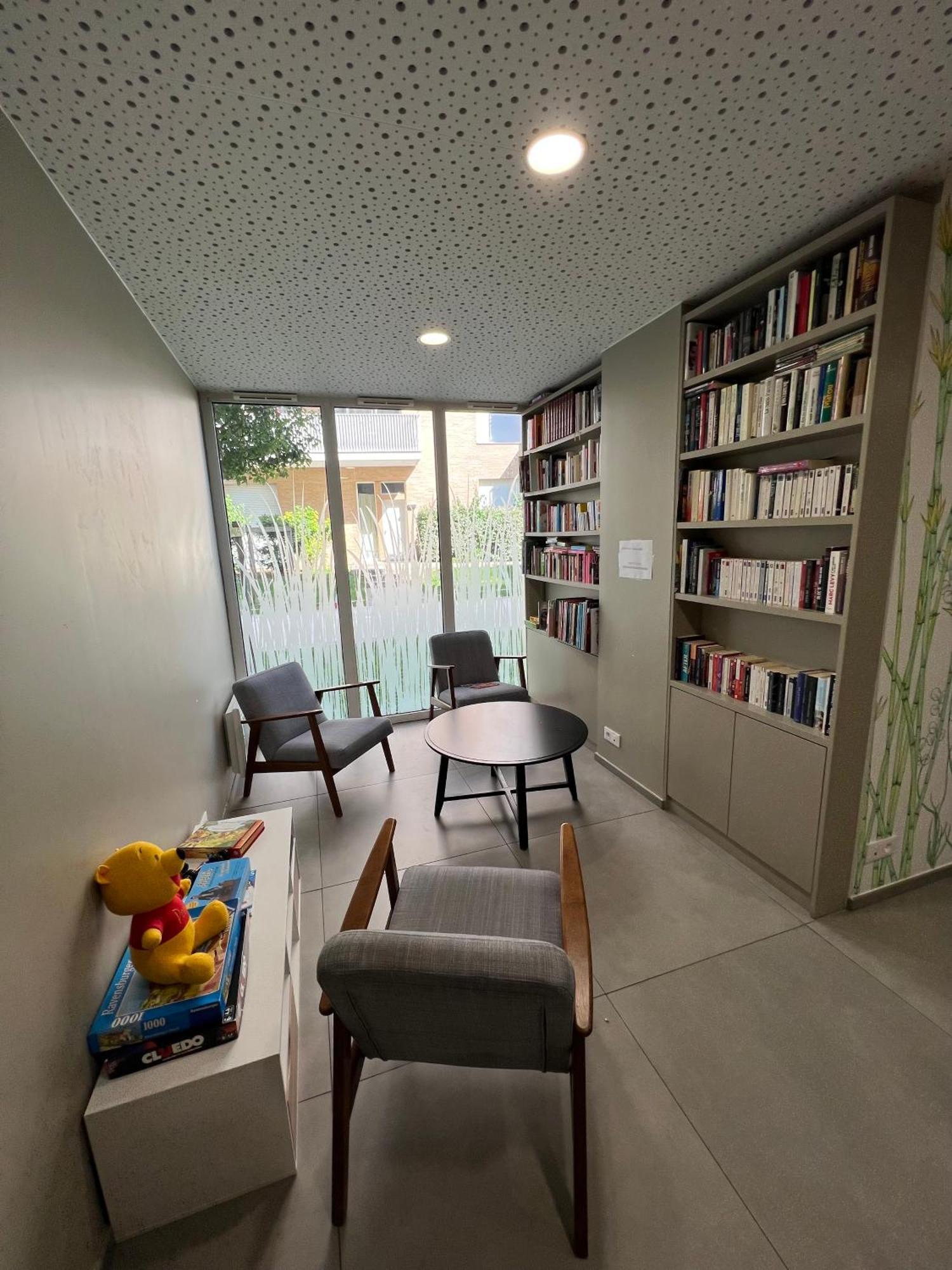 Appartement Elegant Et Lumineux Romainville Esterno foto